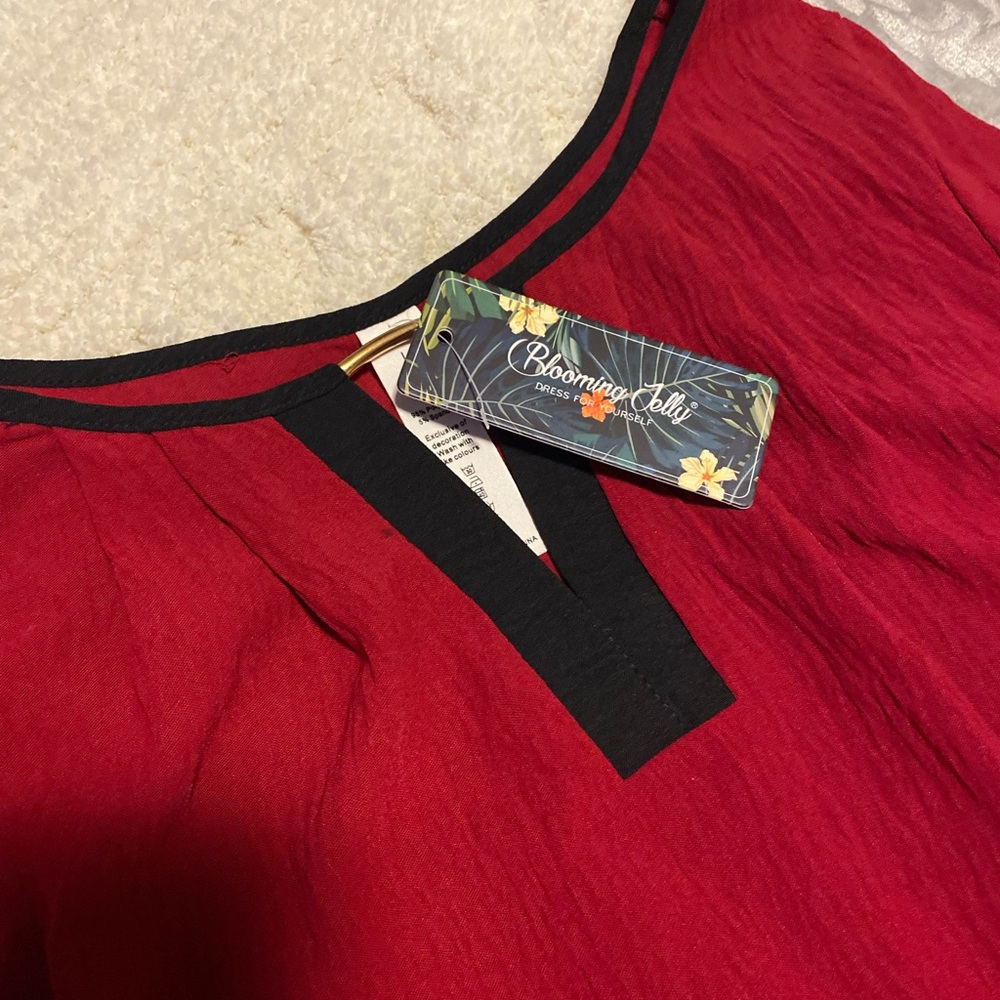 L Red Blouse NWT - Picture 2 of 4